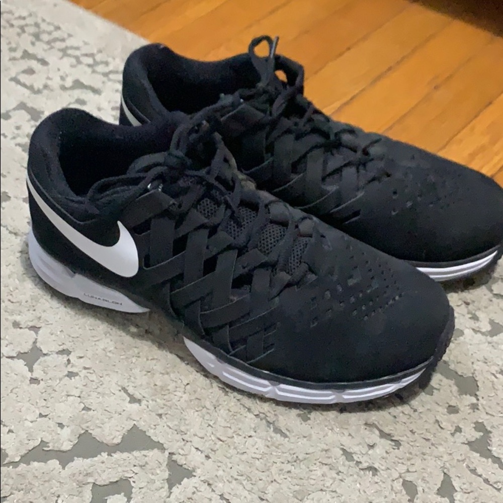 Nike Lunarlon 11s wide